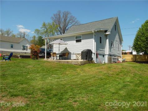 80 W Cross Street Marion NC 28752