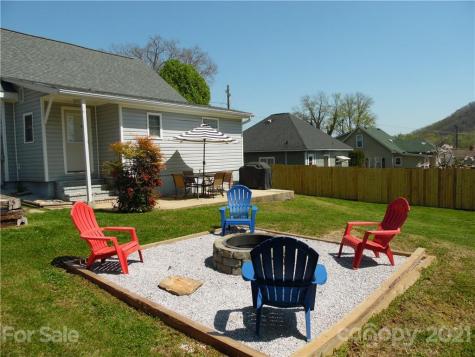80 W Cross Street Marion NC 28752