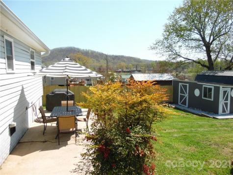 80 W Cross Street Marion NC 28752