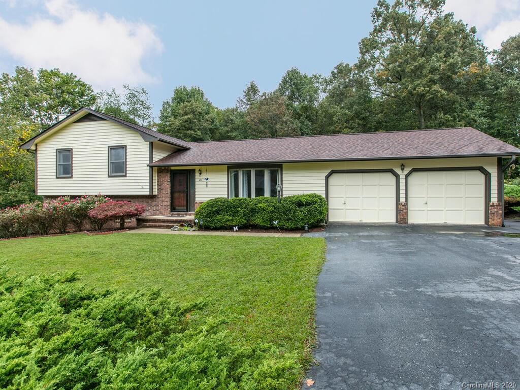 20 Country Lane Candler NC 28715