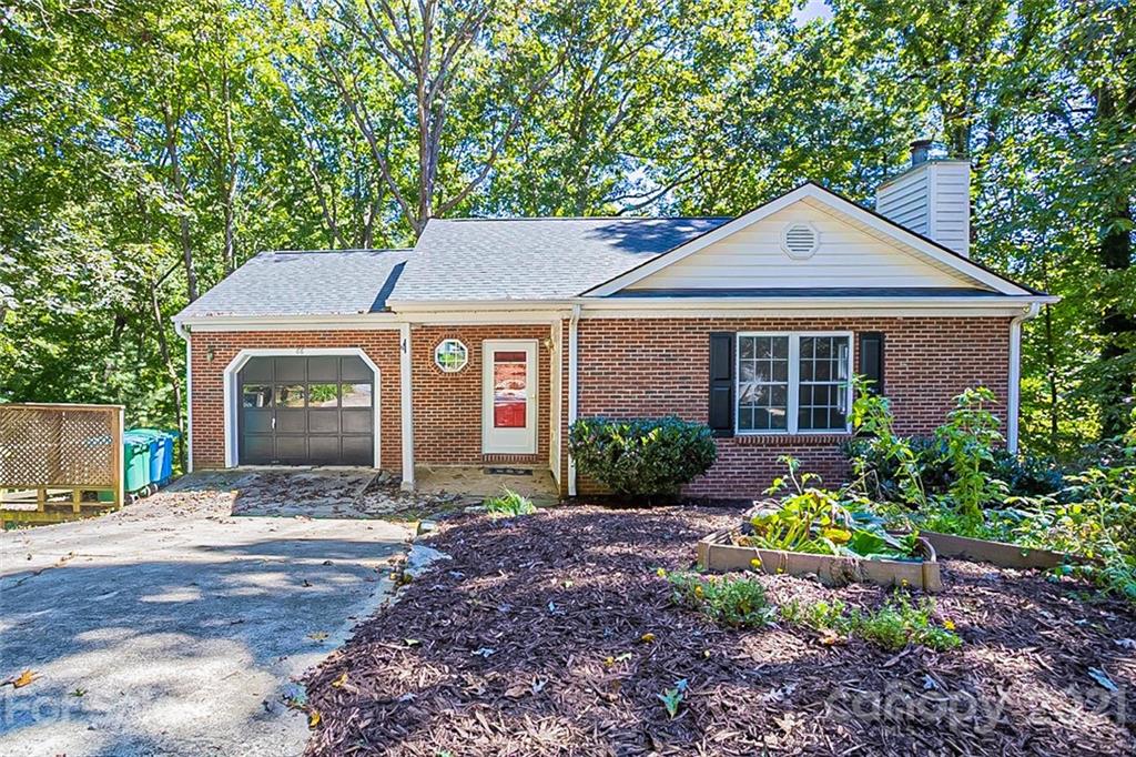 66 Foxberry Drive Arden NC 28704