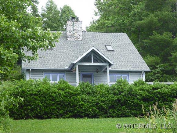20 Pokeweed Lane Leicester NC 28748