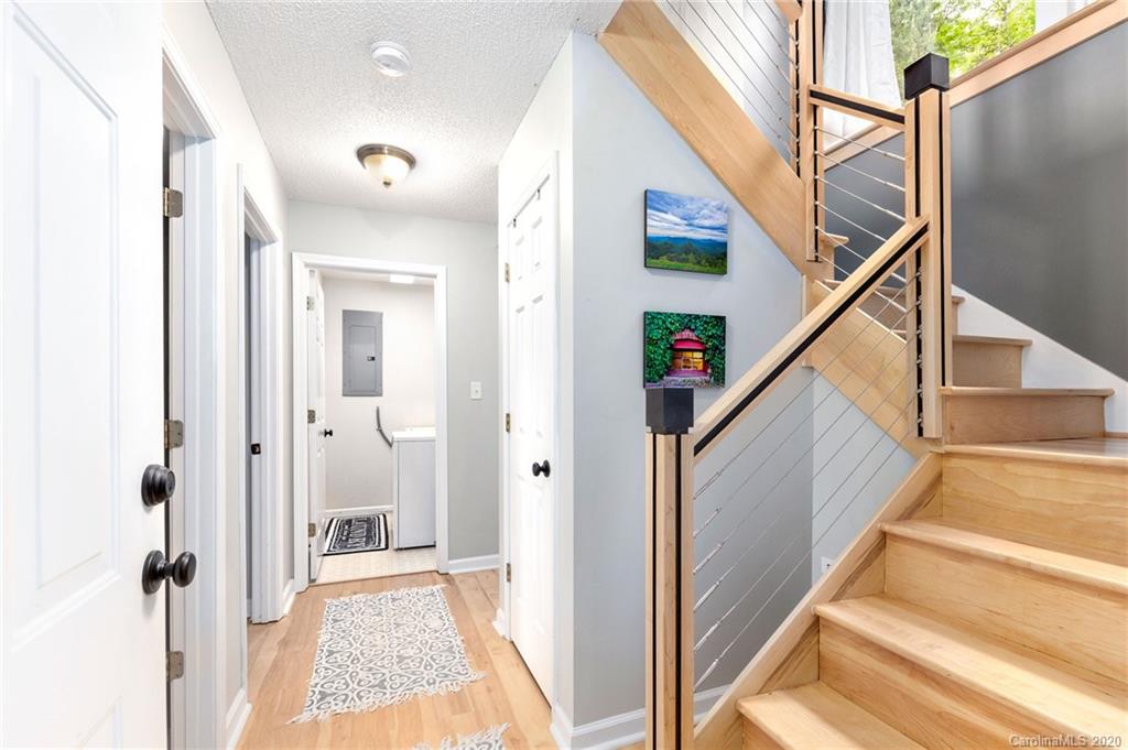 135 Black Oak Drive Asheville NC 28804