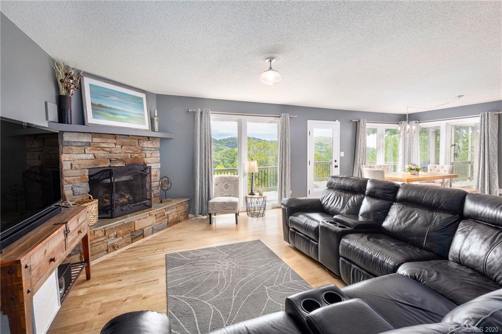 135 Black Oak Drive Asheville NC 28804
