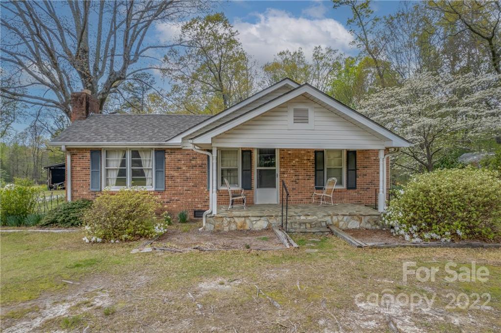 314 Henderson Road Tryon NC 28782