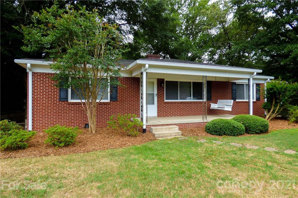 919 12th Avenue NW Hickory NC 28601