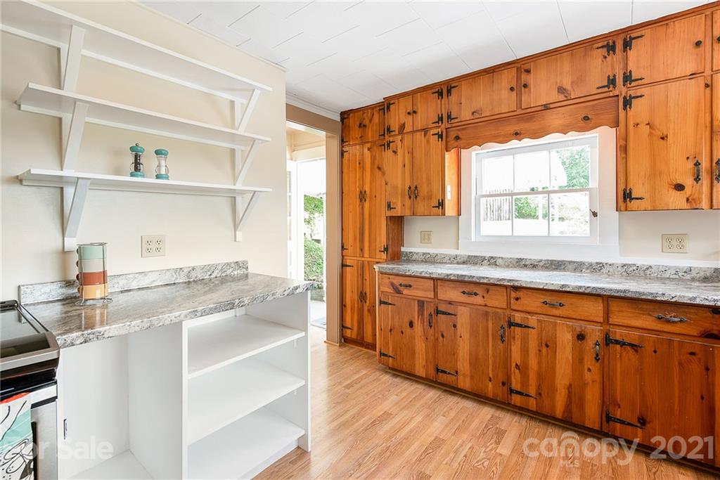 10 Deaver Drive Asheville NC 28806