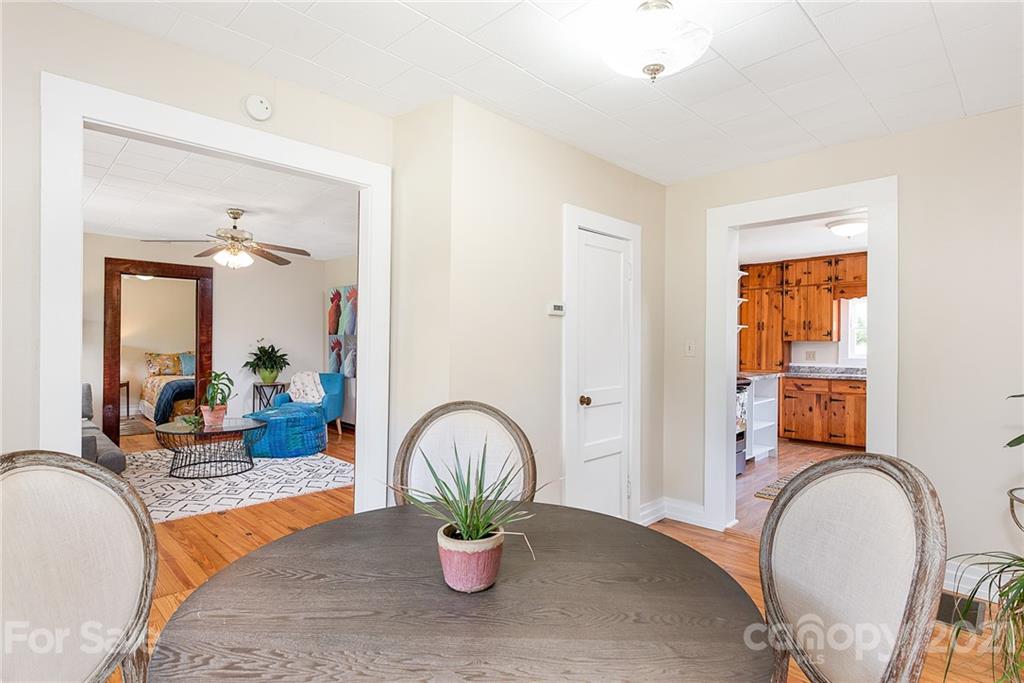 10 Deaver Drive Asheville NC 28806