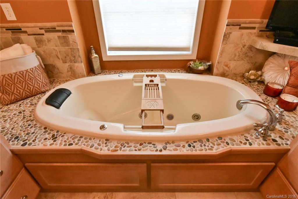 2 Jaks Ridge Drive Asheville NC 28805