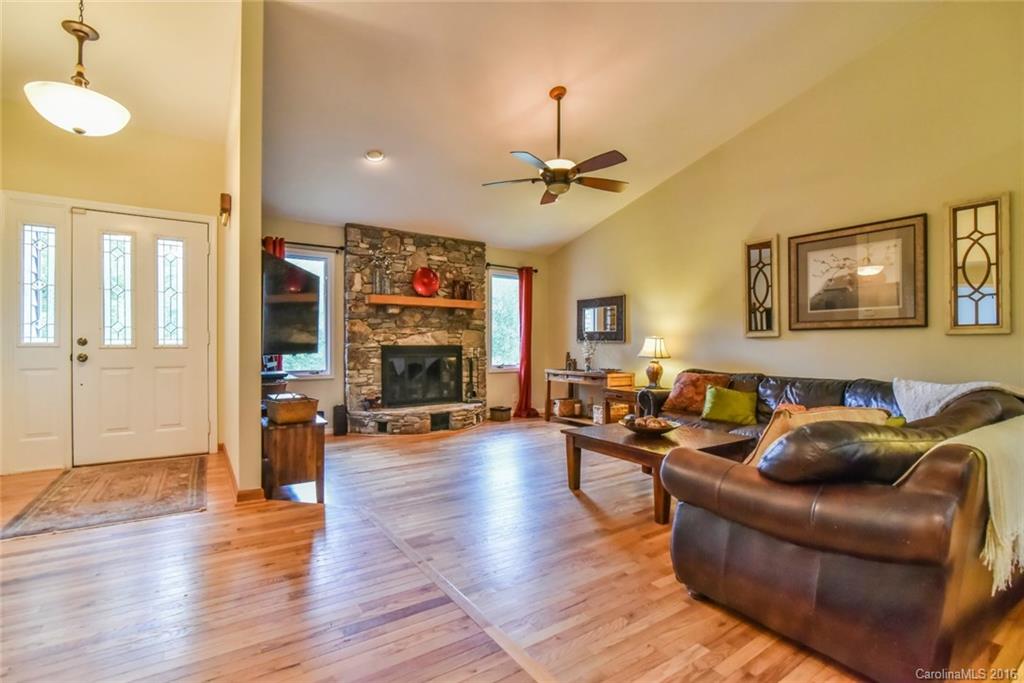 2 Jaks Ridge Drive Asheville NC 28805