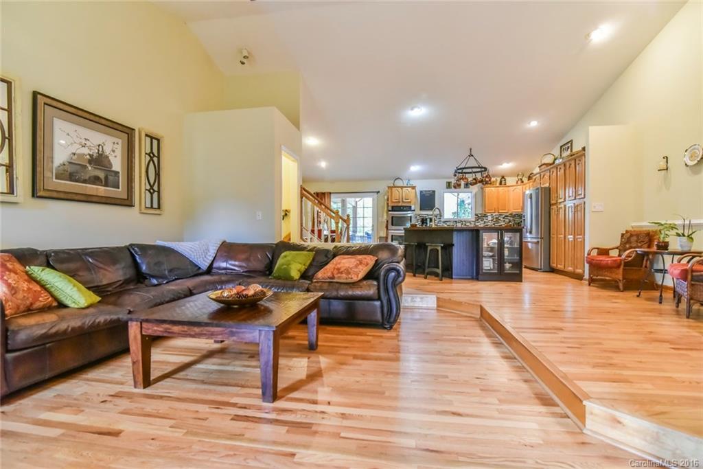 2 Jaks Ridge Drive Asheville NC 28805
