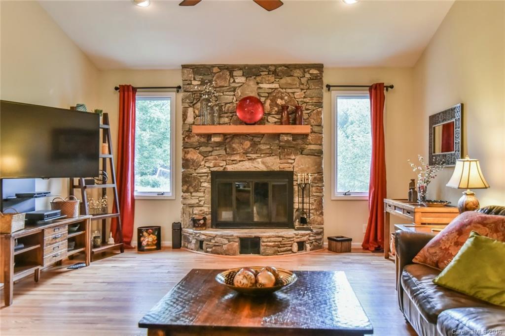 2 Jaks Ridge Drive Asheville NC 28805