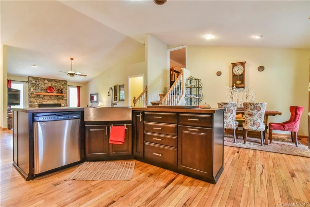 2 Jaks Ridge Drive Asheville NC 28805