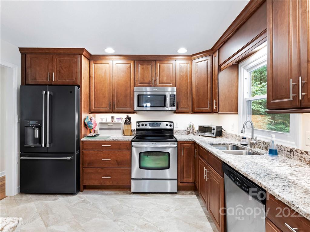 10 Canterbury Place Arden NC 28704