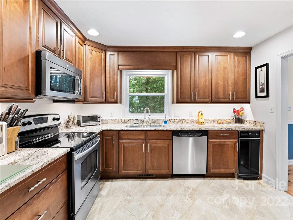 10 Canterbury Place Arden NC 28704