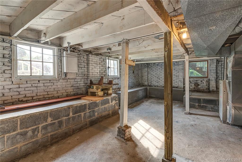 35 Northview Street Asheville NC 28801