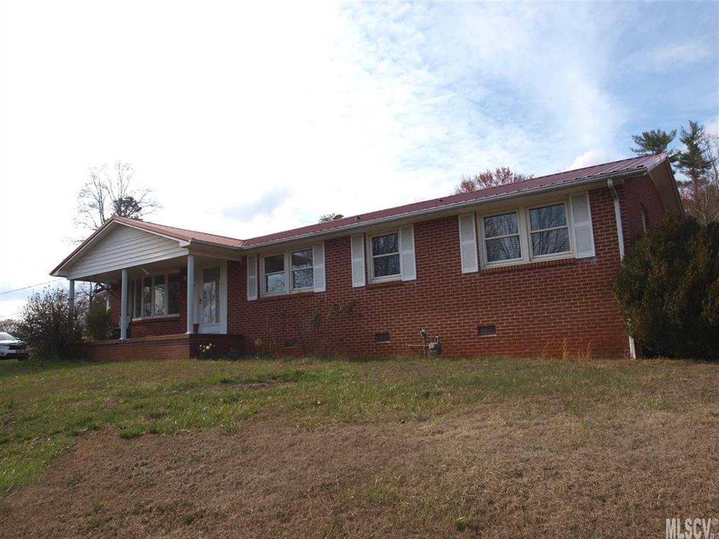 890 Cape Hickory Road Hickory NC 28601