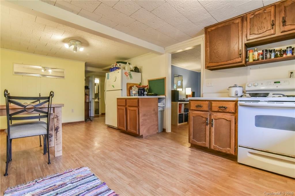 522 Deaverview Road Asheville NC 28806