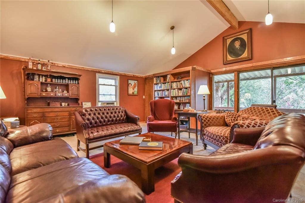 522 Deaverview Road Asheville NC 28806
