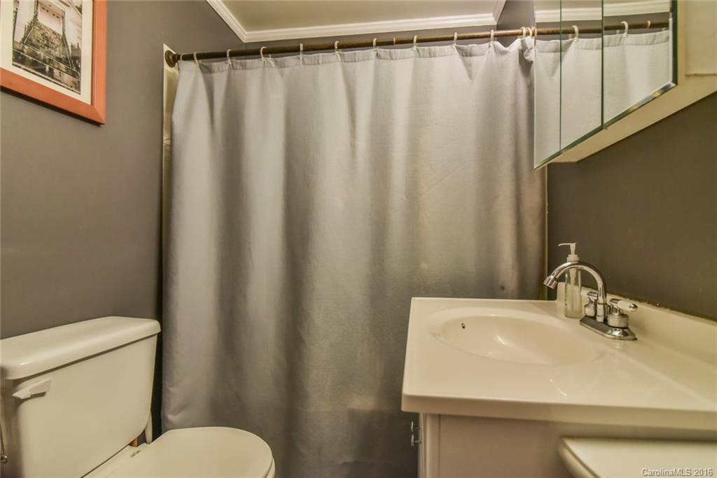 522 Deaverview Road Asheville NC 28806