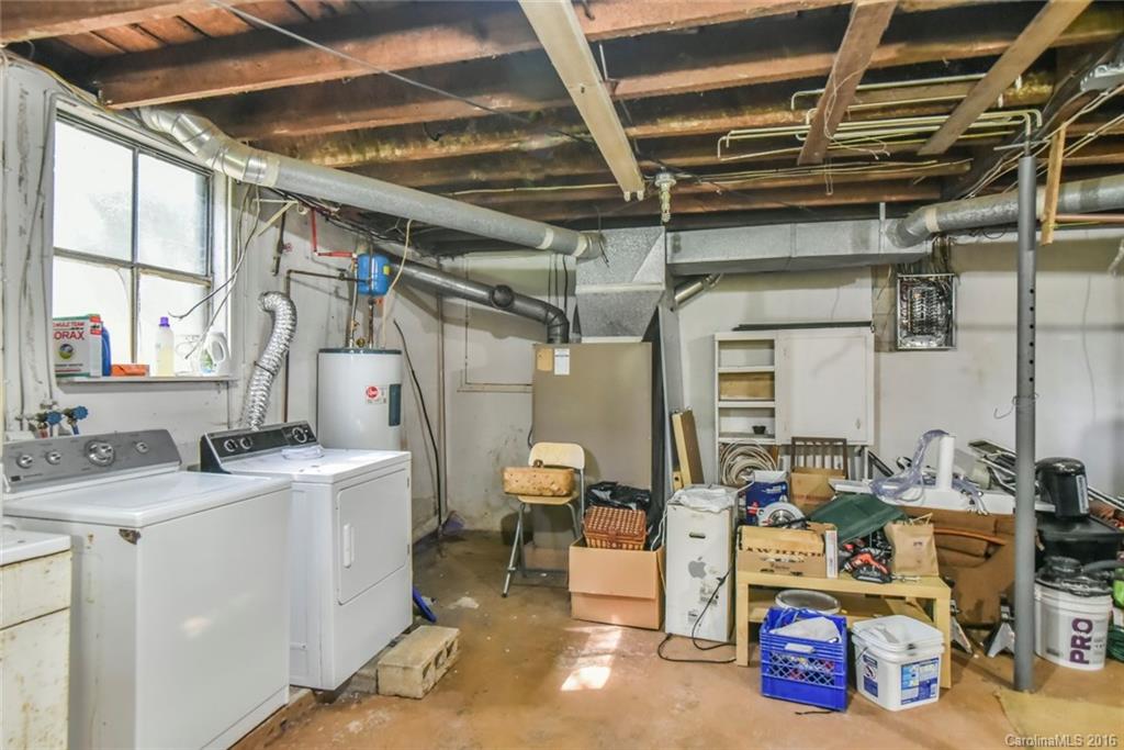 522 Deaverview Road Asheville NC 28806
