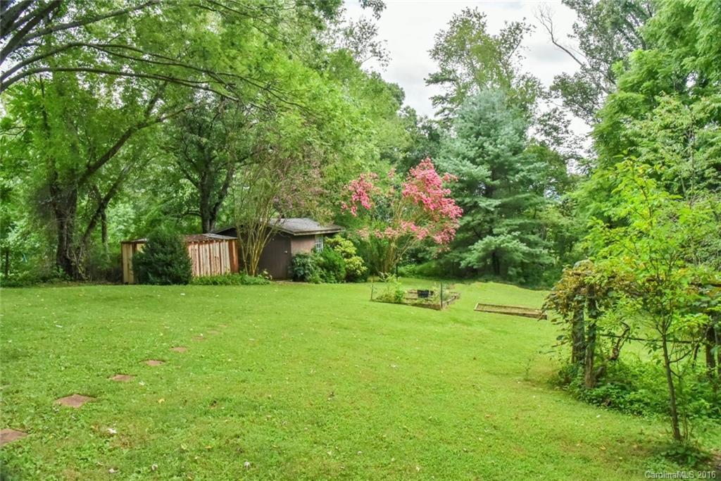 522 Deaverview Road Asheville NC 28806