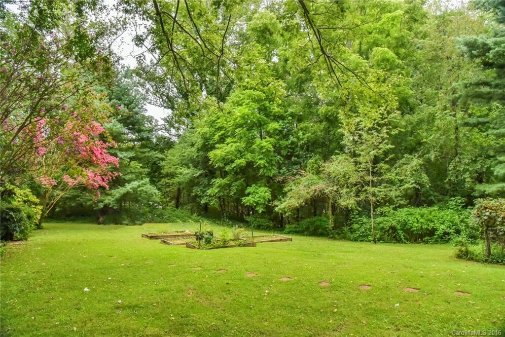 522 Deaverview Road Asheville NC 28806