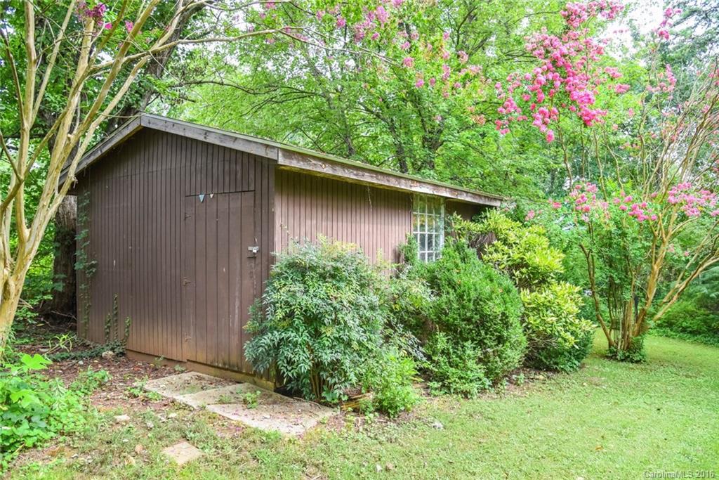 522 Deaverview Road Asheville NC 28806
