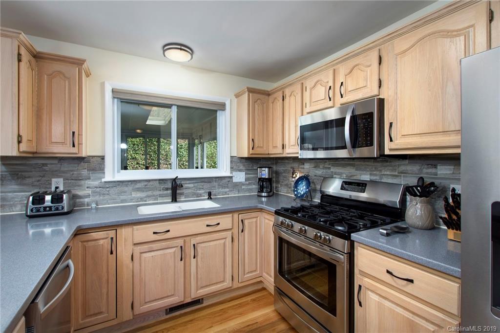 10 E Baird Mountain Road Asheville NC 28804