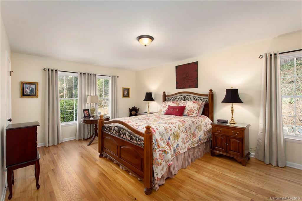 10 E Baird Mountain Road Asheville NC 28804