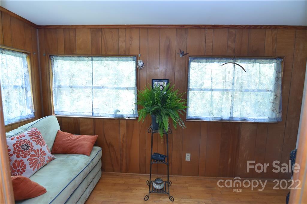 215 Mauney Street Mount Holly NC 28120