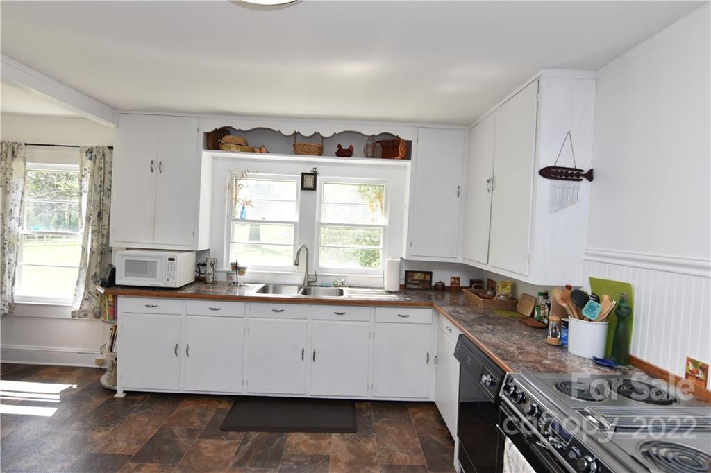 215 Mauney Street Mount Holly NC 28120