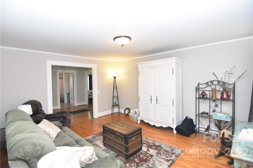 215 Mauney Street Mount Holly NC 28120