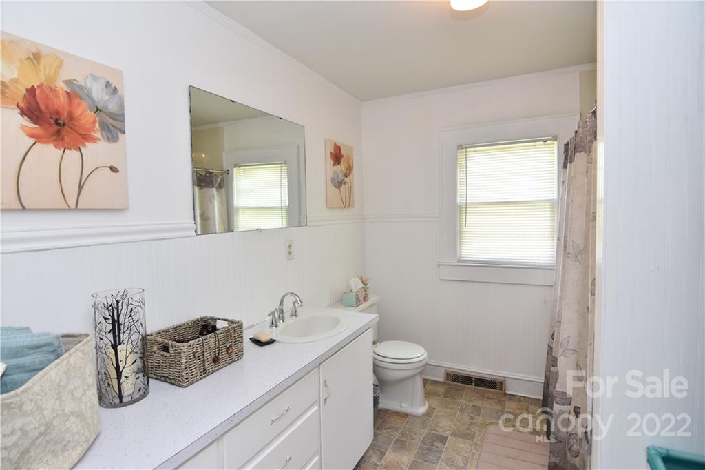 215 Mauney Street Mount Holly NC 28120