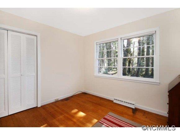 15 Greenleaf Circle Asheville NC 28804