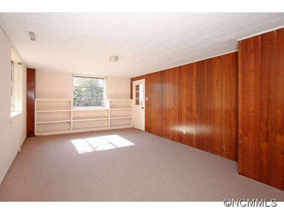 15 Greenleaf Circle Asheville NC 28804