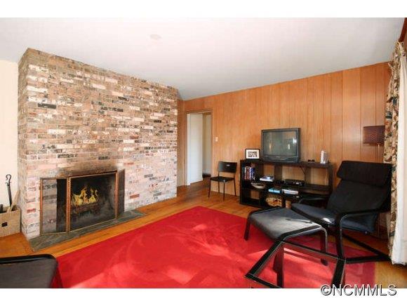 15 Greenleaf Circle Asheville NC 28804