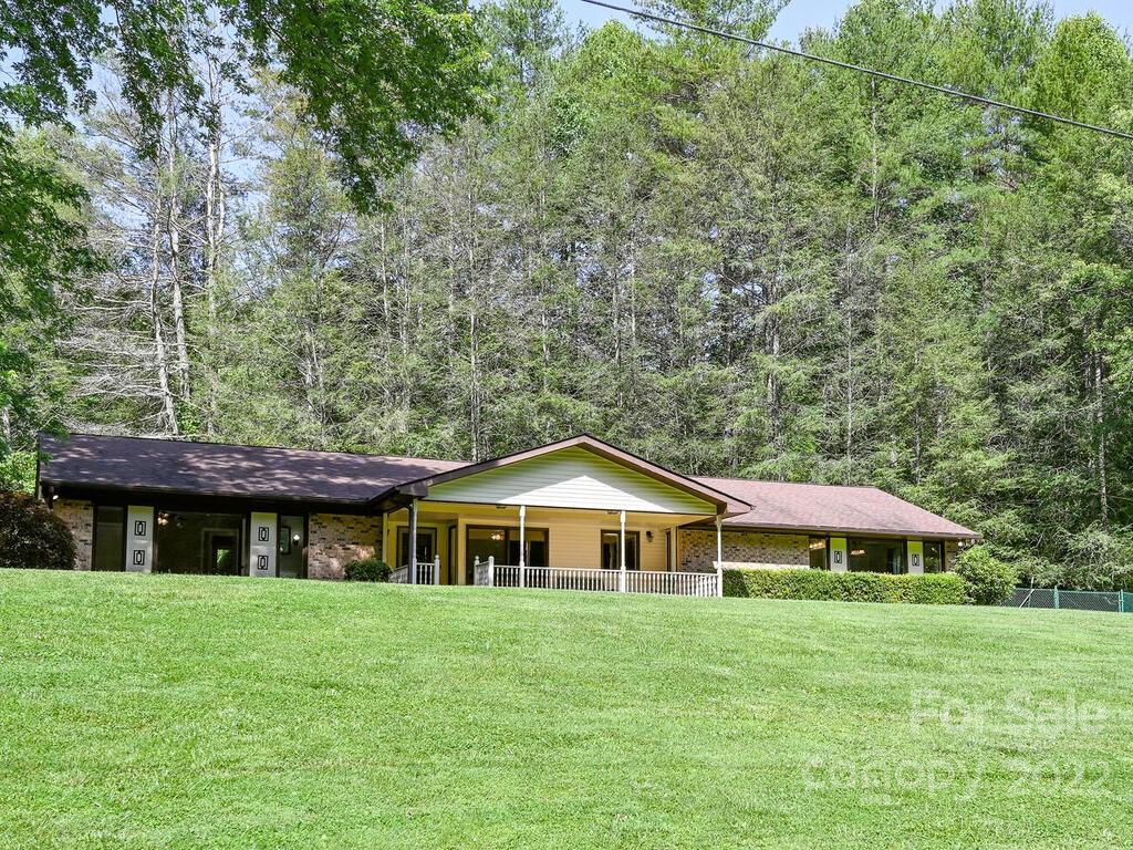 164 Pegg Road Marshall NC 28753