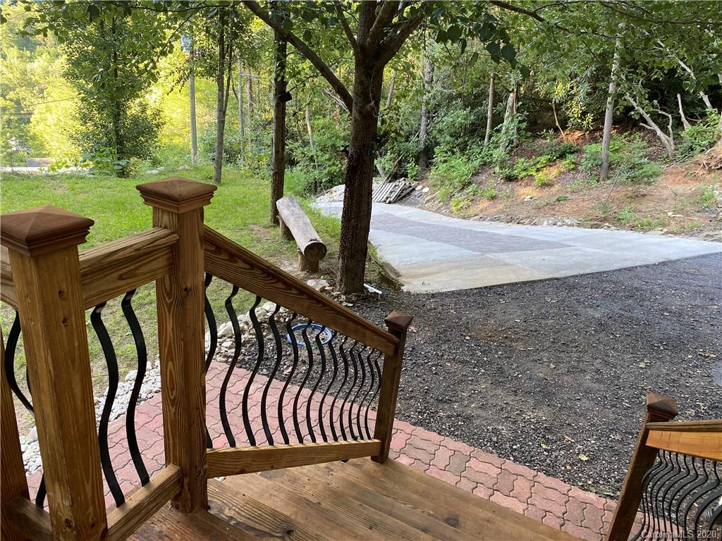 1107 Bee Tree Road Swannanoa NC 28778