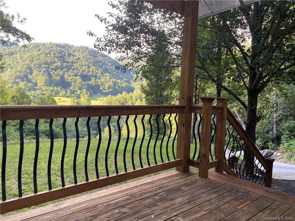 1107 Bee Tree Road Swannanoa NC 28778