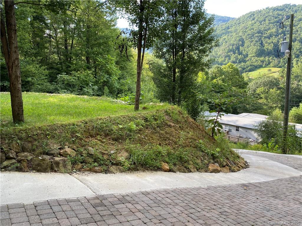 1107 Bee Tree Road Swannanoa NC 28778