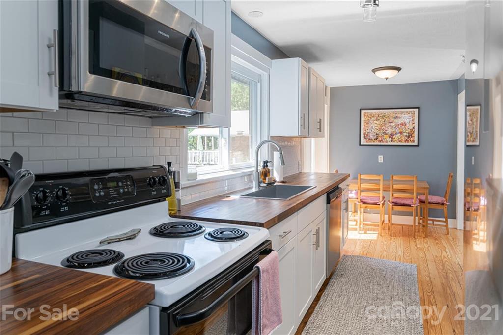 275 Asbury Road Candler NC 28715