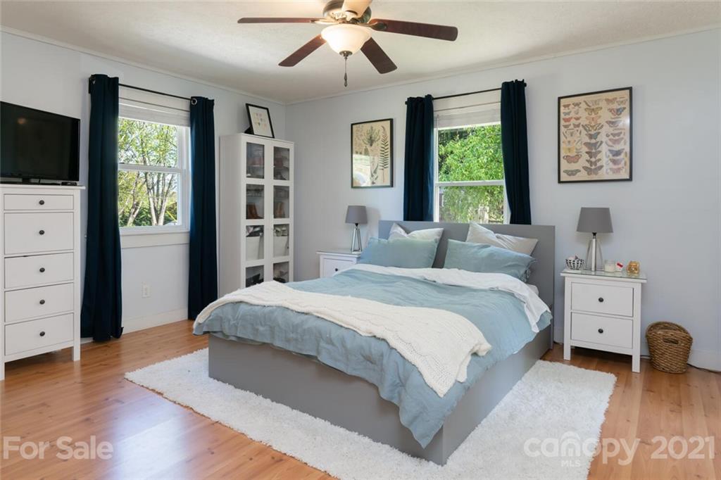275 Asbury Road Candler NC 28715