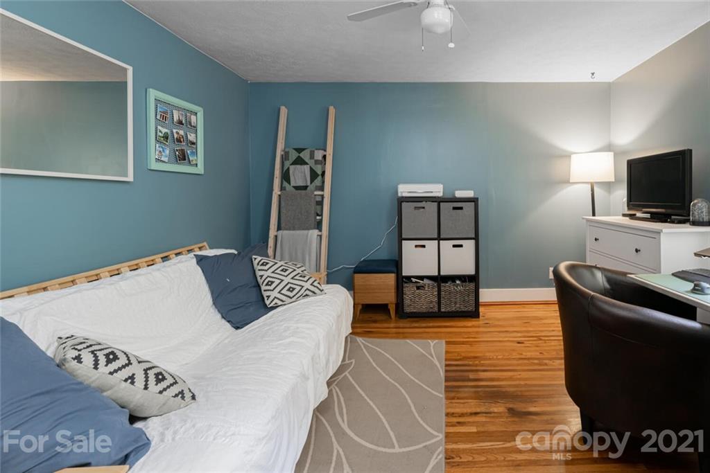 275 Asbury Road Candler NC 28715