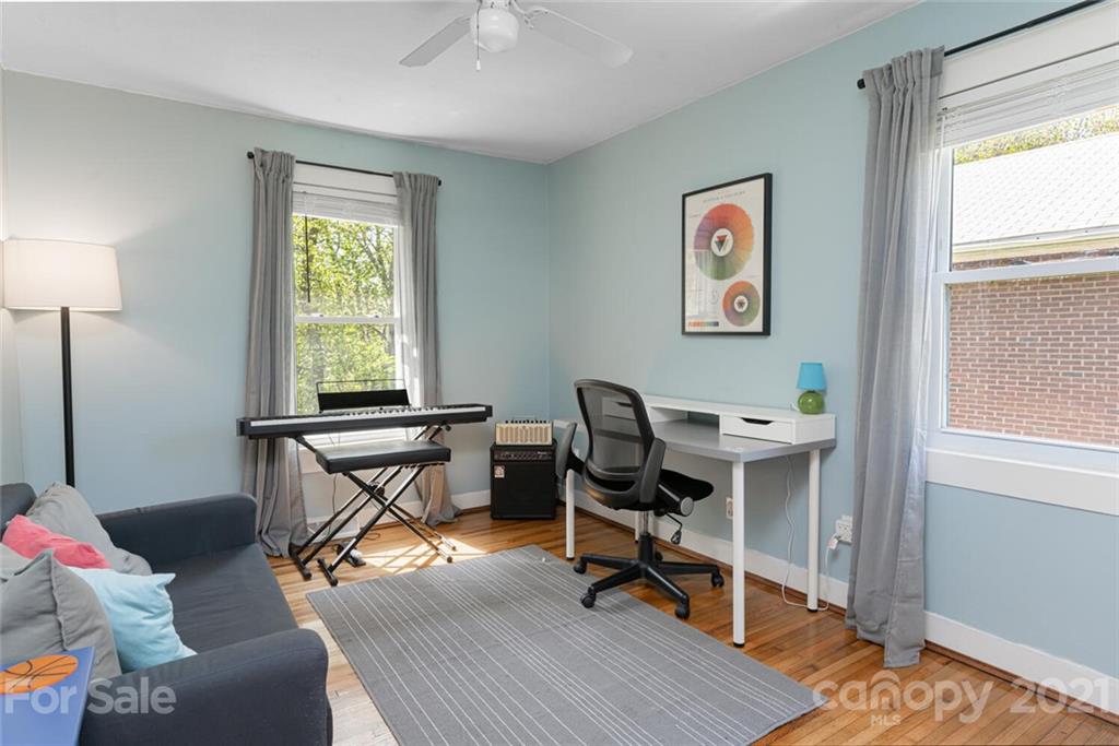 275 Asbury Road Candler NC 28715