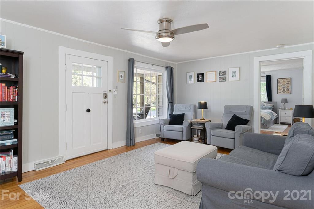 275 Asbury Road Candler NC 28715