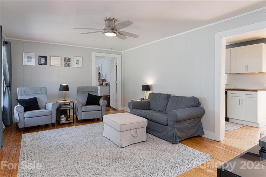 275 Asbury Road Candler NC 28715