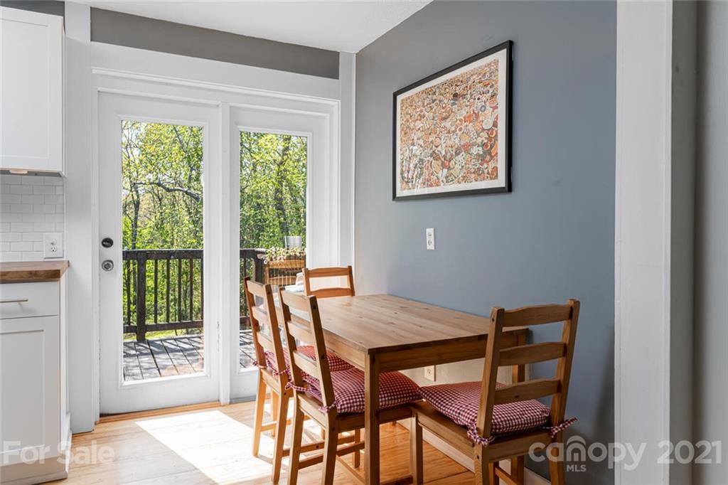 275 Asbury Road Candler NC 28715
