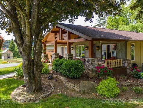 44 Leigh Lane Burnsville NC 28714