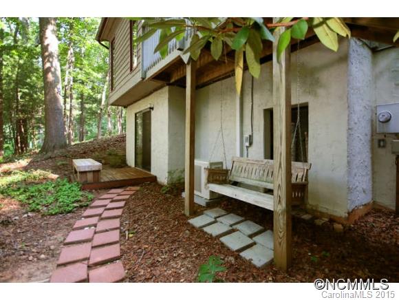 8 Cricket Lane Asheville NC 28804